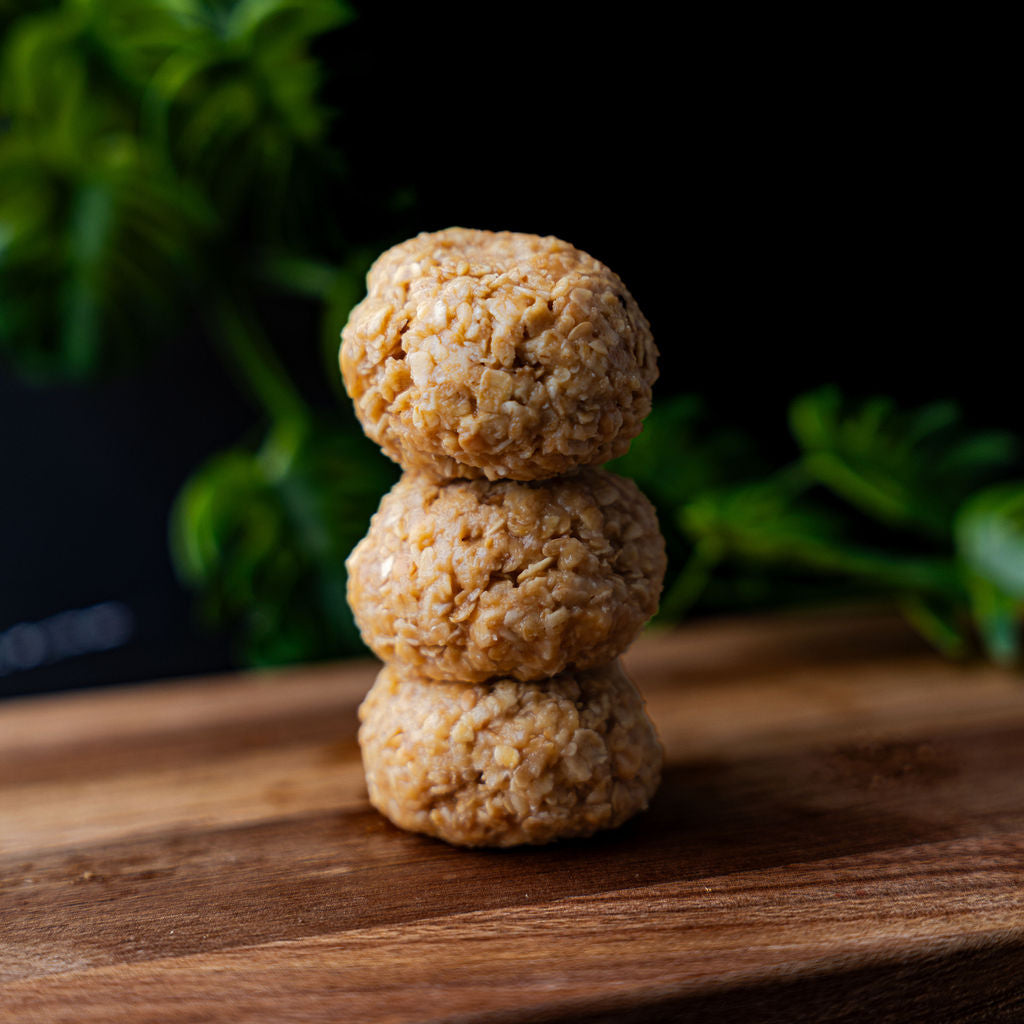 Salted Caramel Biscoff Energy Bites (3)